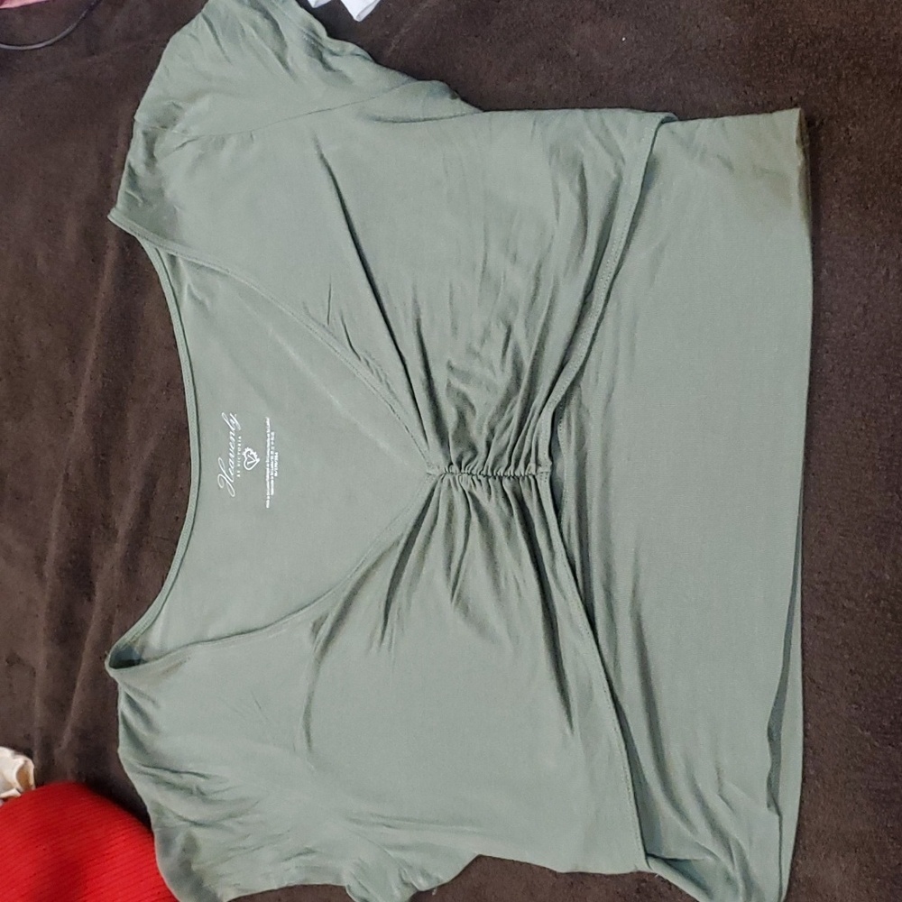 Super soft light weight rouched front with split front